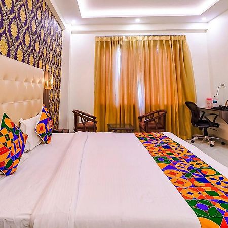 Fabhotel Swess Grand Agra  Exterior photo