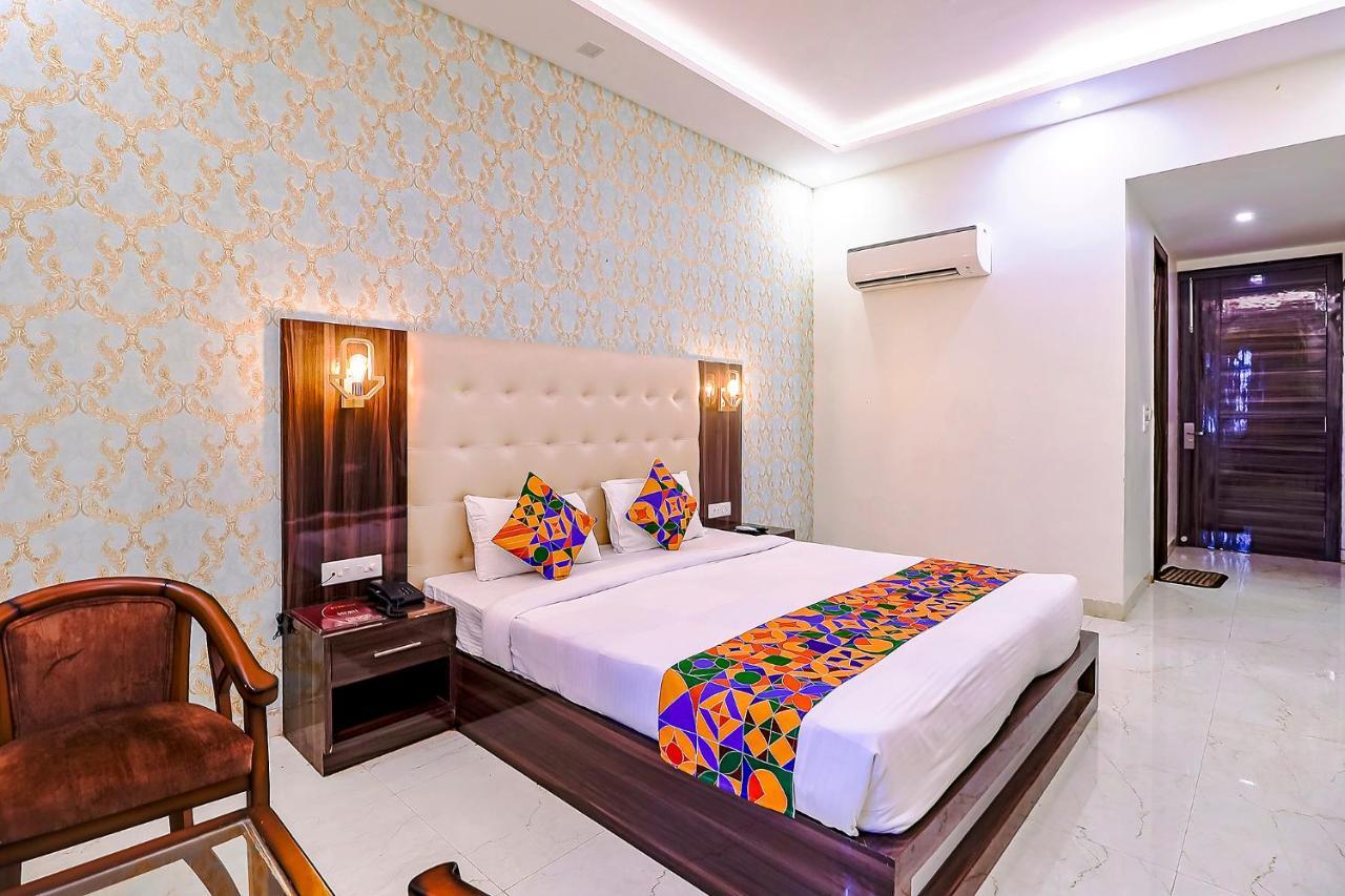 Fabhotel Swess Grand Agra  Exterior photo