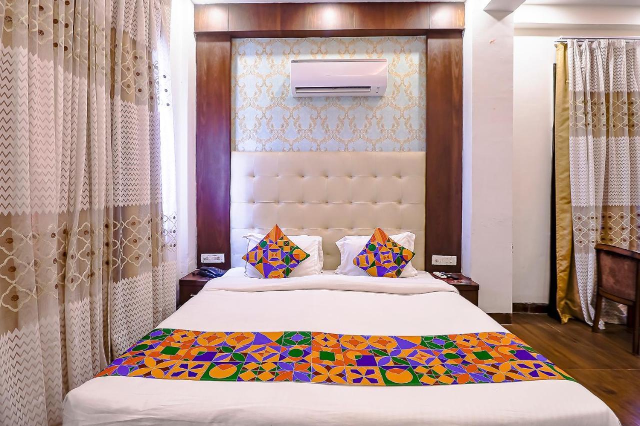 Fabhotel Swess Grand Agra  Exterior photo