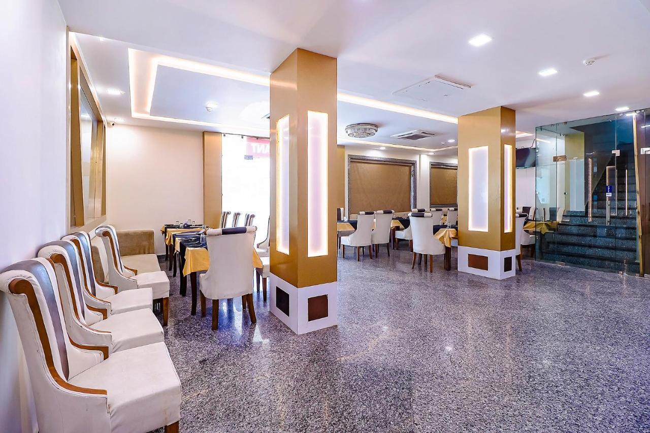 Fabhotel Swess Grand Agra  Exterior photo
